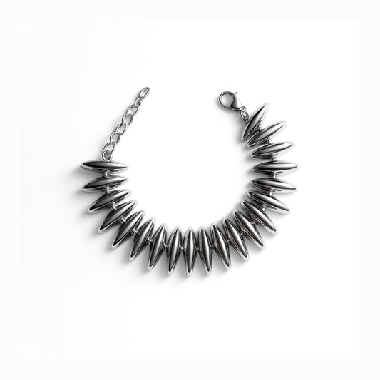 Bracciale Spike in Acciaio Inox – Dettagli forti e decisi.