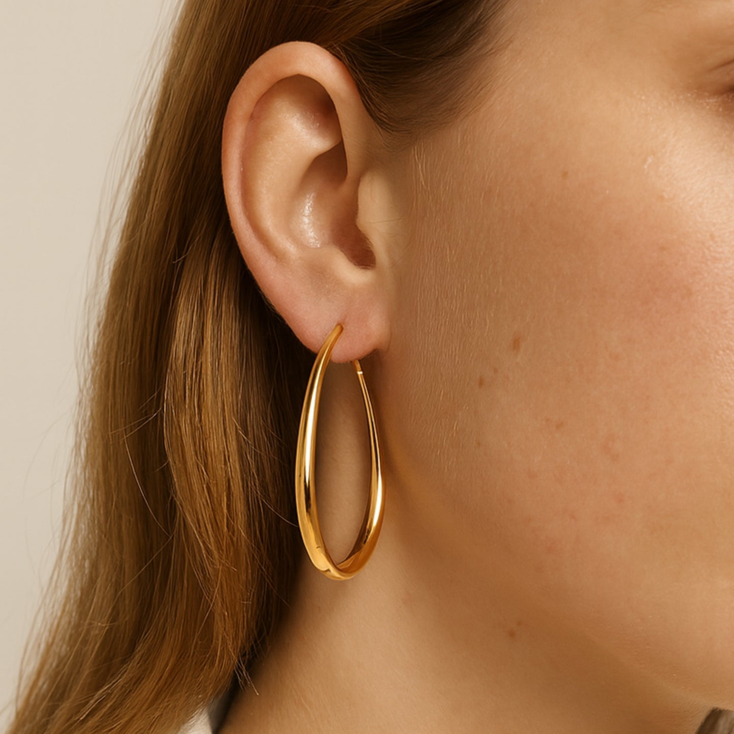 Orecchini Ovale Chic in Acciaio Inox – Eleganza Minimal