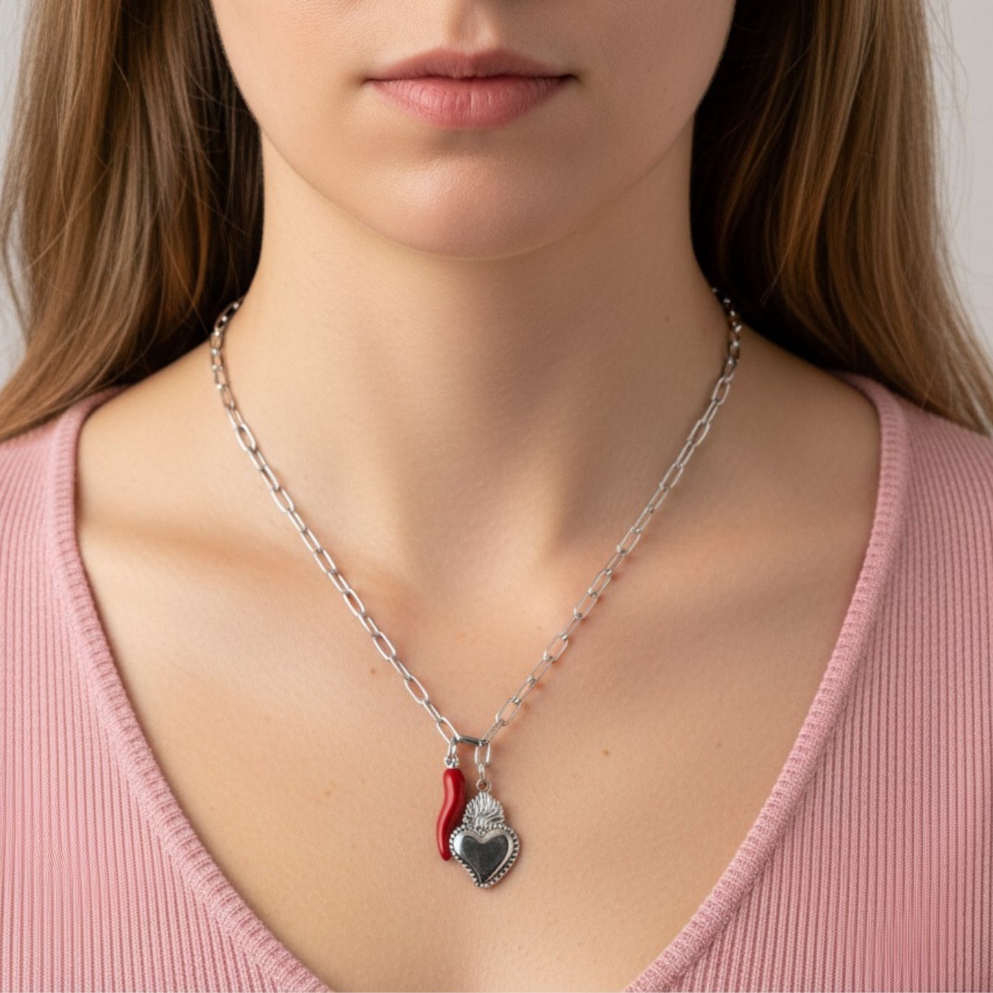 Collana Sacro Rosso in Acciaio Inox – Cuore Sacro & Corno Portafortuna