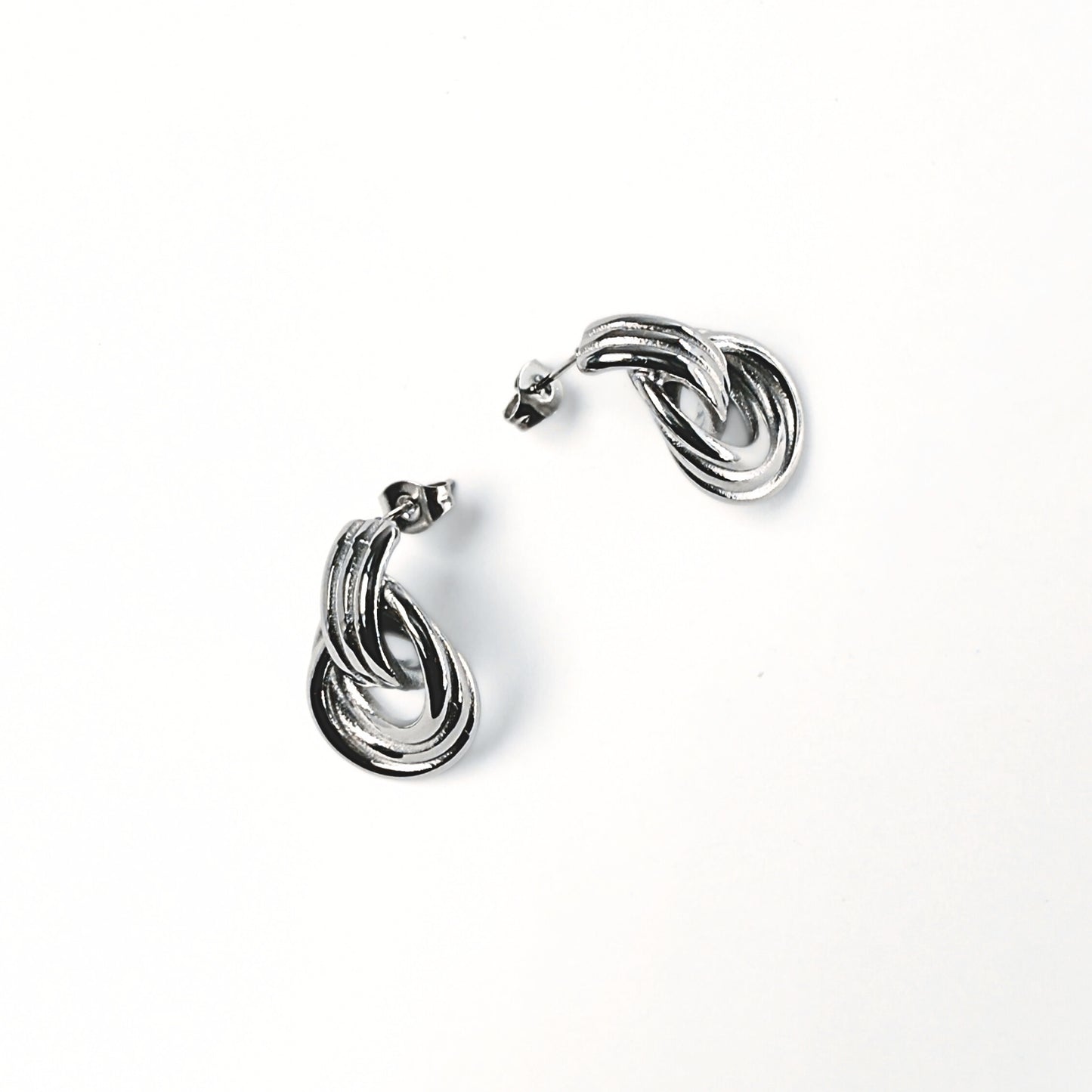 Orecchini Intreccio Circolare in Acciaio Inox