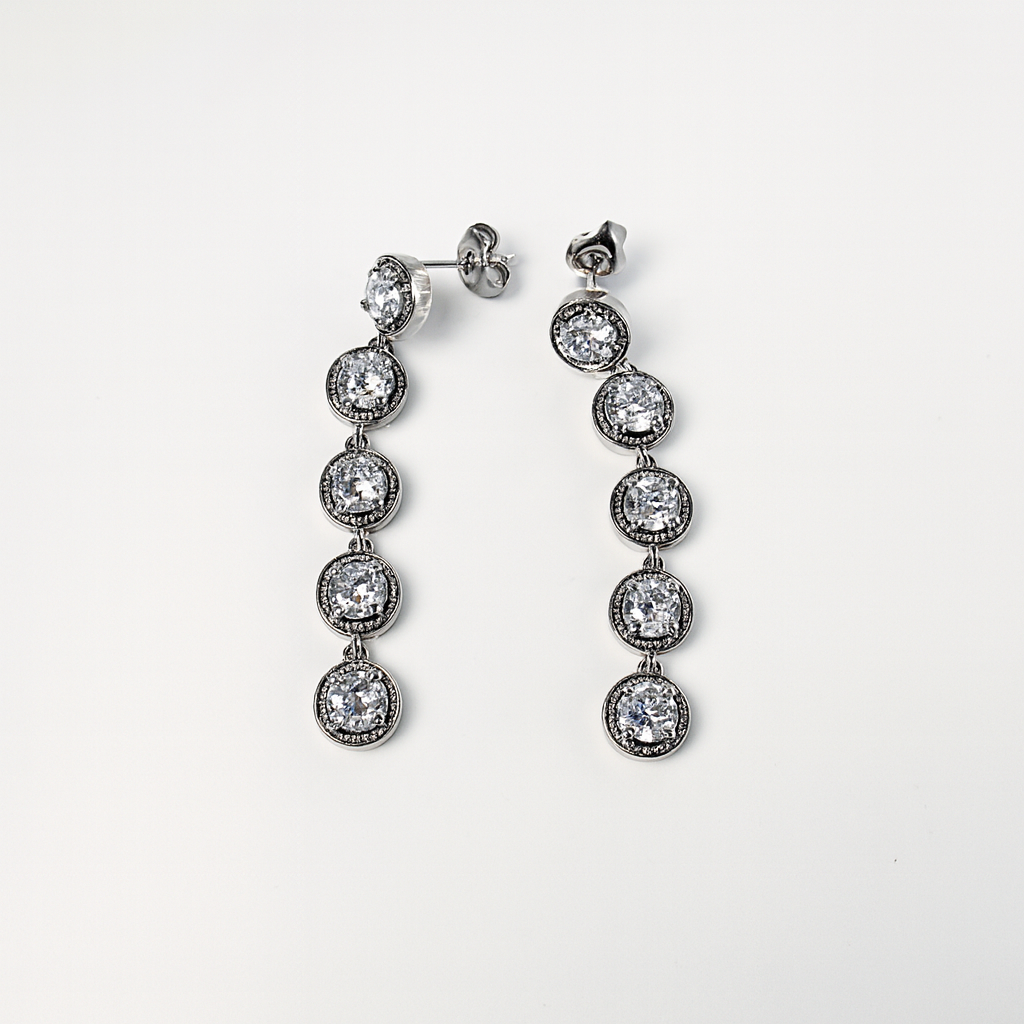 Starlight Drop SVK · Orecchini pendenti lunghi con brillanti