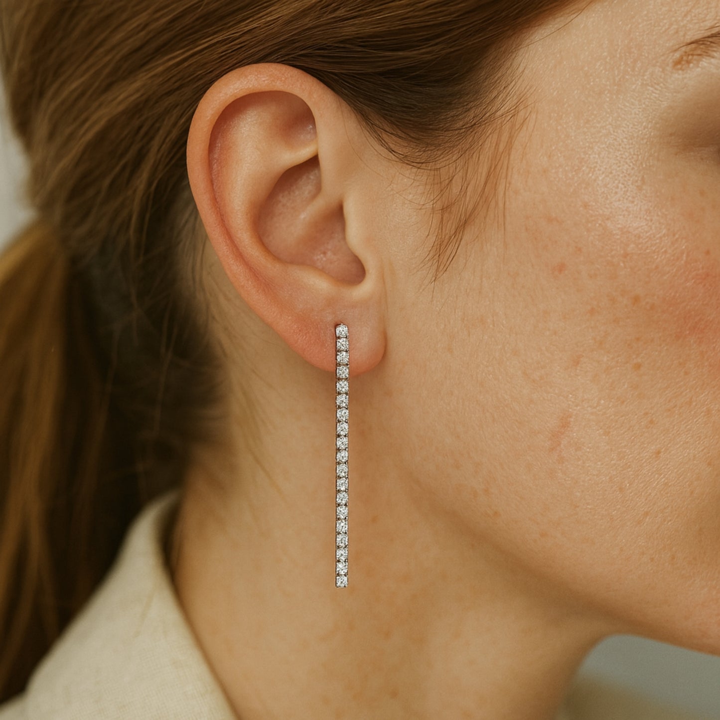 Tennis Line · Orecchini pendenti lunghi con fila di brillanti in acciaio inox