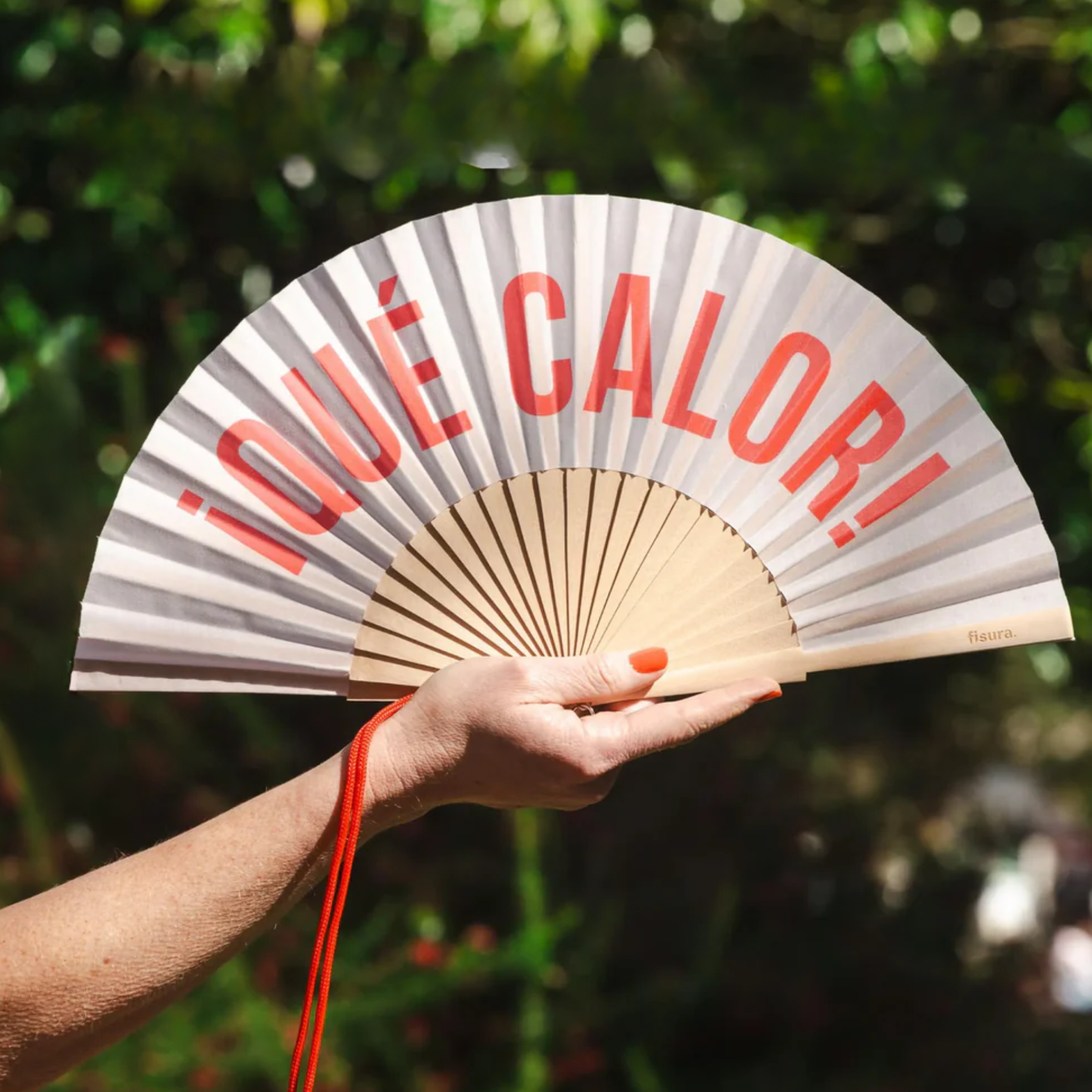 Ventagli Iconici – Frasi, Colori e Attitude per l’Estate