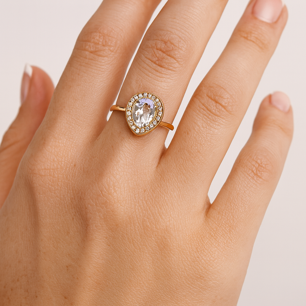 Laguna — anello regolabile in acciaio inox con zircone a goccia