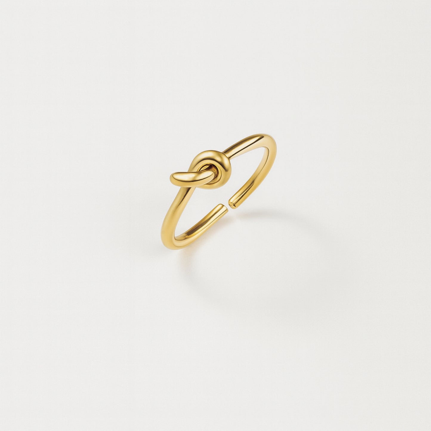 Anello Nodo Chic in Acciaio Inox – Minimal & Elegante