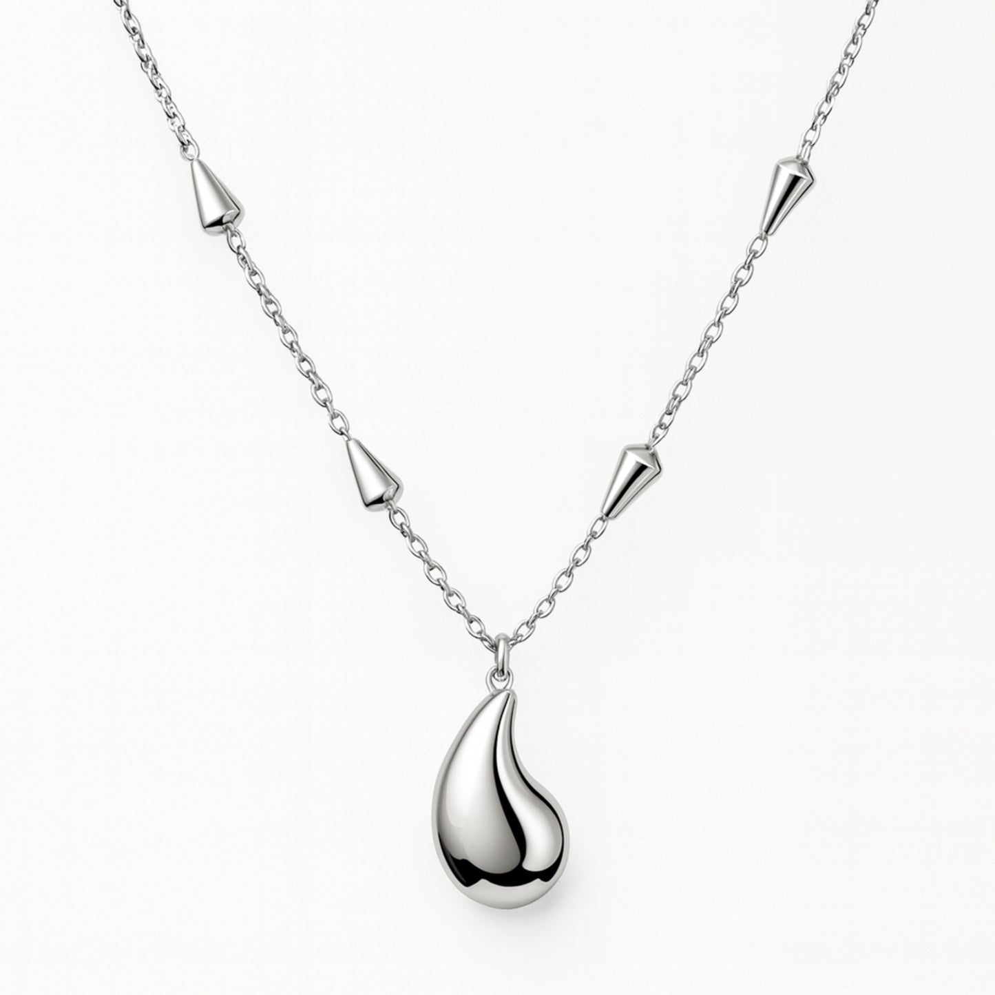 Collana Goccia Drop Bold in Acciaio Inox – Design e Look Moderno