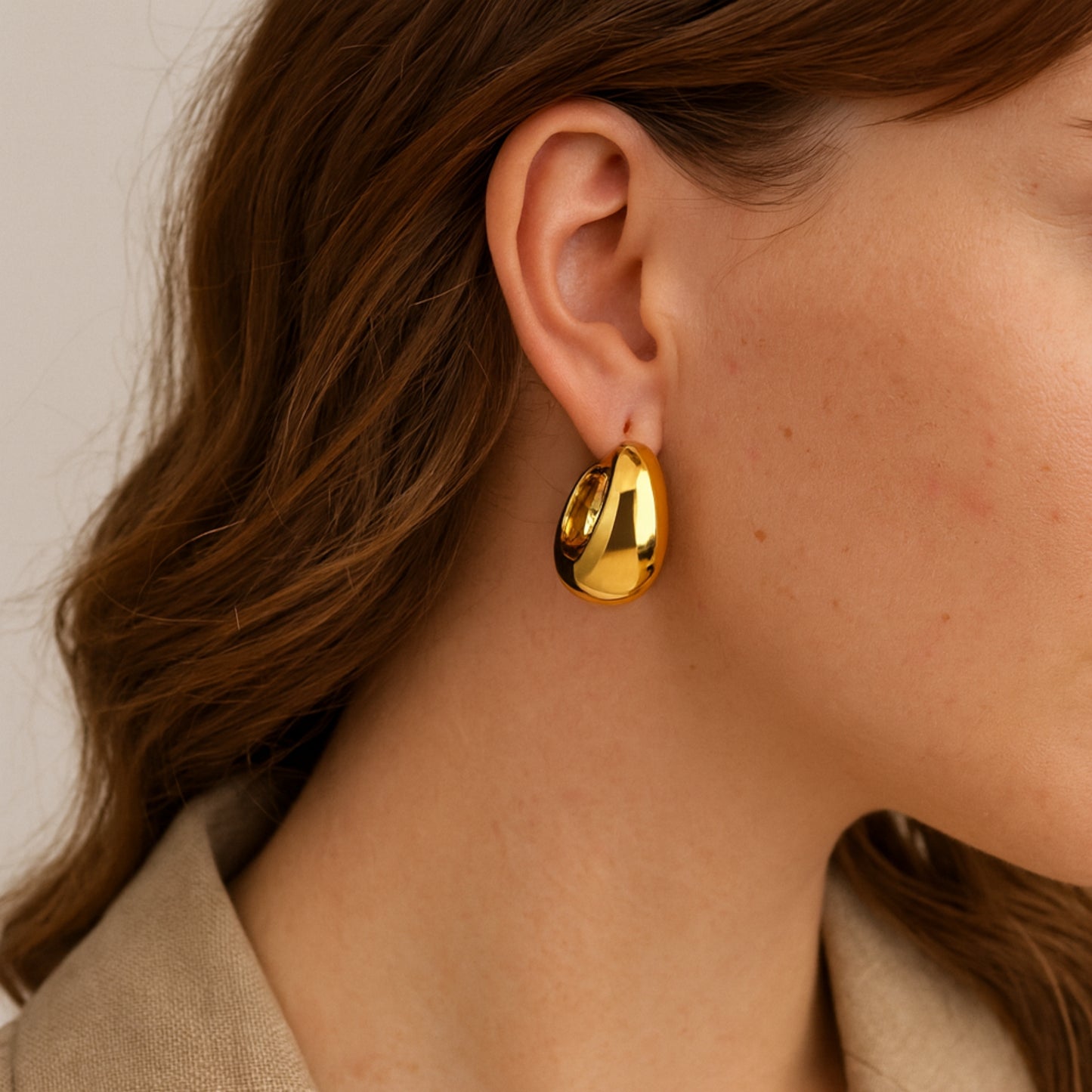 Orecchini Mezzaluna in Acciaio Inox – Cerchi Bold Eleganti