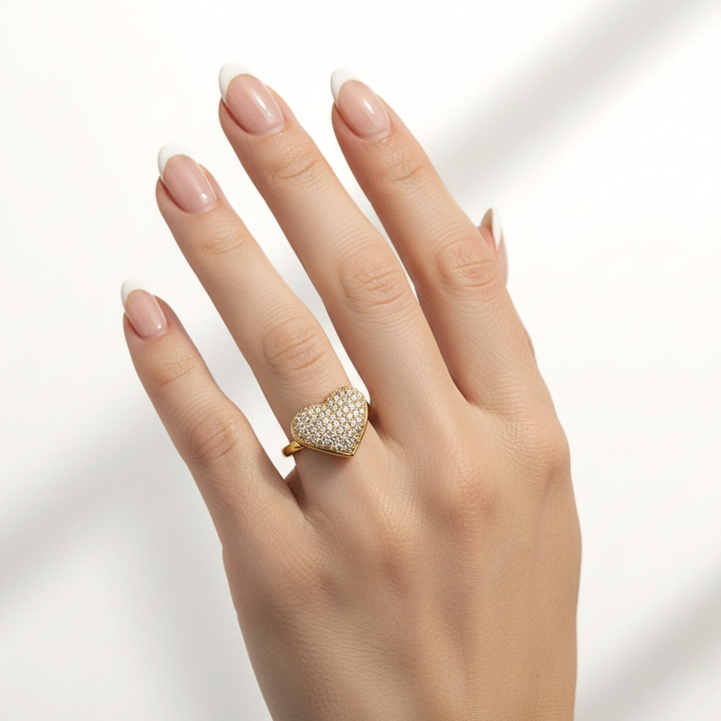 Anello Amelí in Acciaio Inox con Pavé di Strass – Cuore Brillante