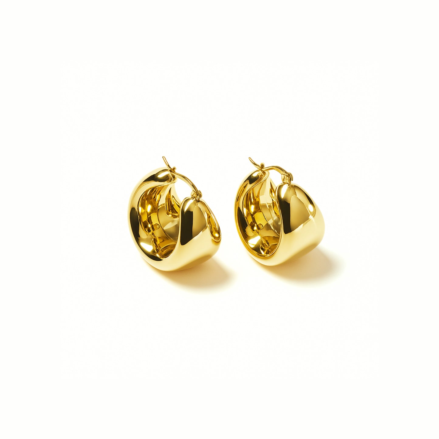 Orecchini “Bubbly Gold” in Acciaio Inox Dorato – Bold & Chic