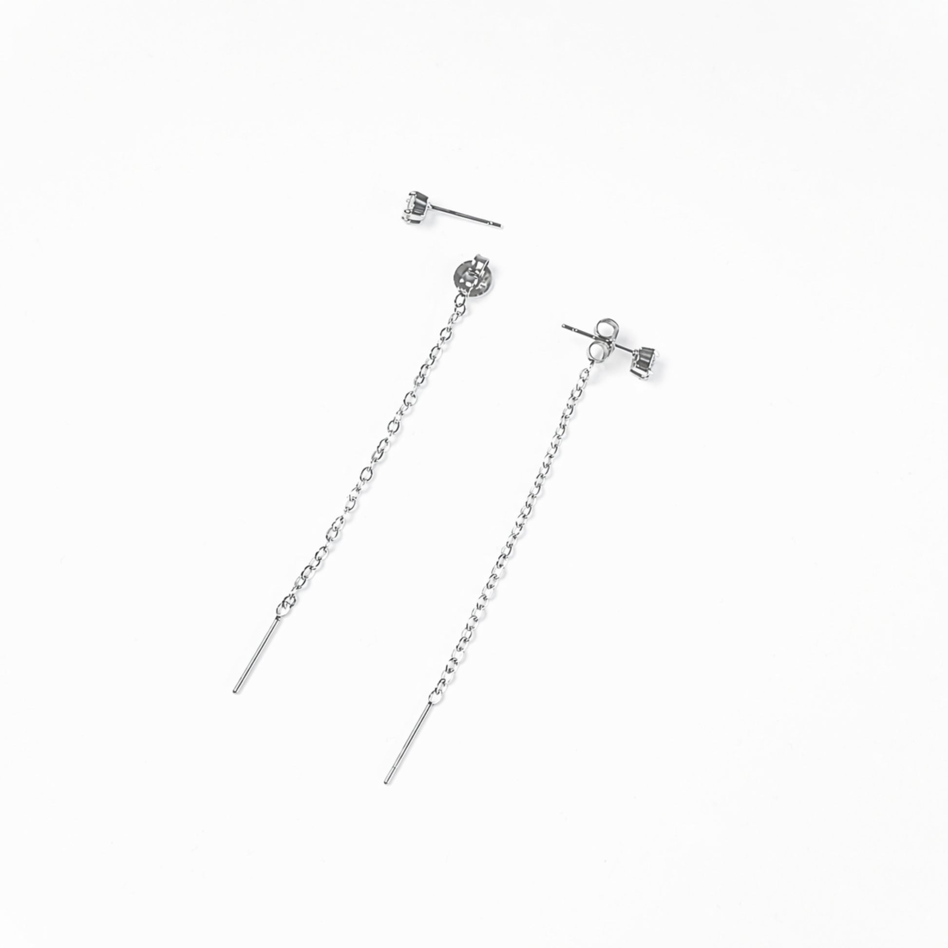 Orecchini punto luce Alisse con catena sottile color argento
