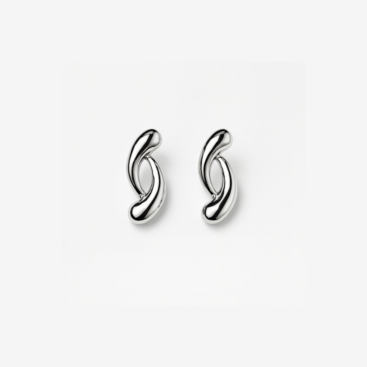 Orecchini “Duo” in Acciaio Inox – Design Scultoreo