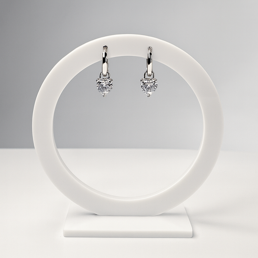 Heart Hoops · Orecchini a cerchio dorati con pendente cuore in strass