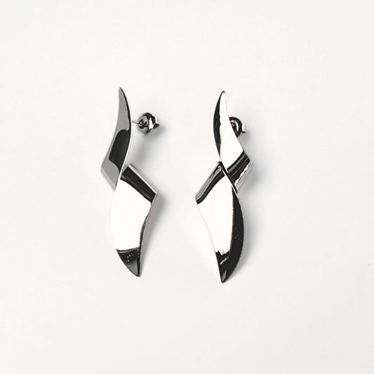 Lamina Bold · Orecchini pendenti scultorei in acciaio inox