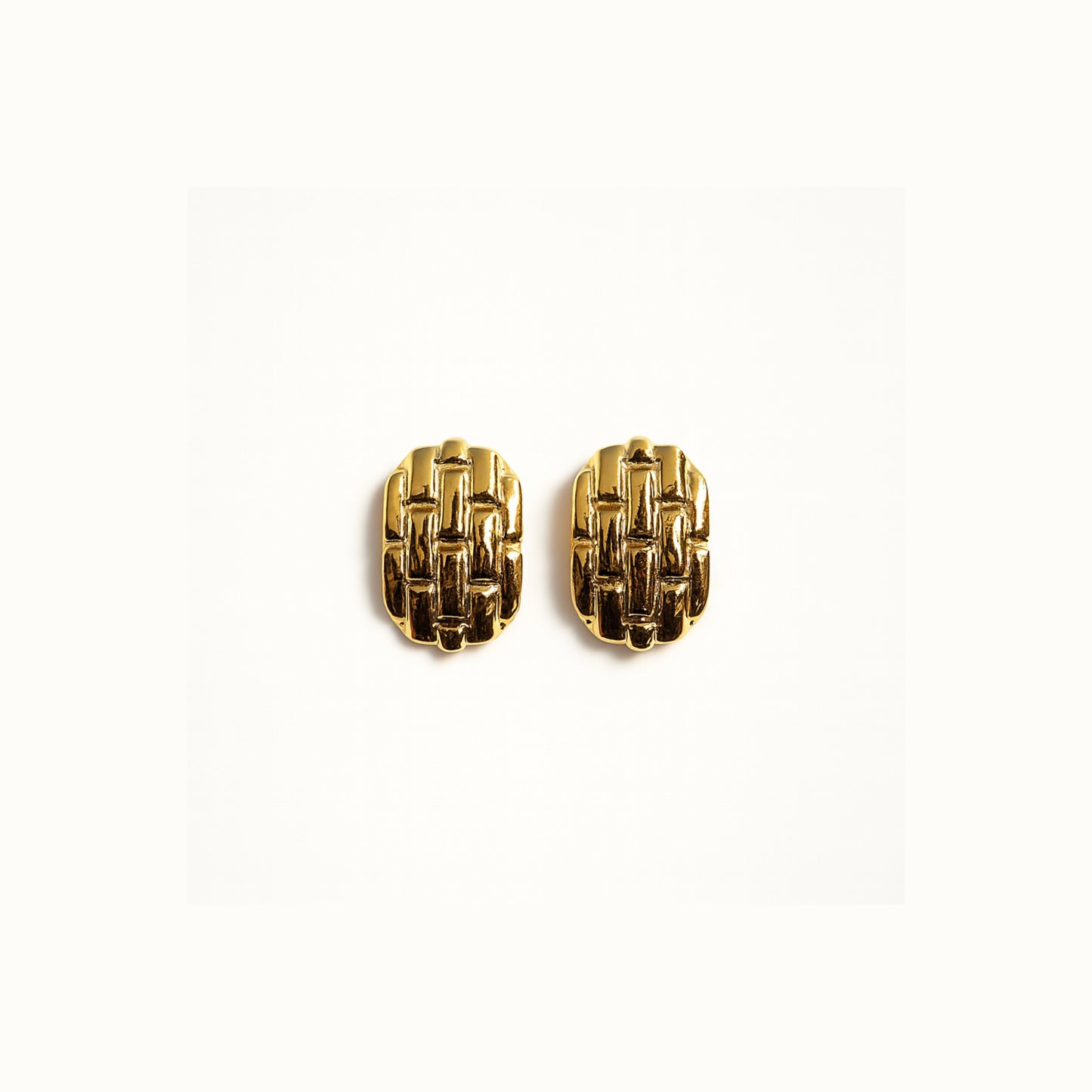 Orecchini “Maglia” in Acciaio Inox – Texture in Tendenza